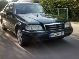 Mercedes-Benz C-Класс C 180 MT (122 л.с.) 1994 с пробегом 250 тыс.км.  л. в Ровно на Autos.ua