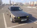BMW X6 1989 с пробегом 300 тыс.км. 2 л. в Киеве на Autos.ua