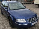 Volkswagen Passat 2002 с пробегом 272 тыс.км. 2.5 л. в Нововолынске на Autos.ua
