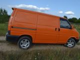 Volkswagen Transporter 1999 с пробегом 300 тыс.км. 2.4 л. в Ладыжине на Autos.ua