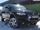 Volkswagen Touareg 2008 с пробегом 177 тыс.км. 3 л. в Киеве на Autos.ua