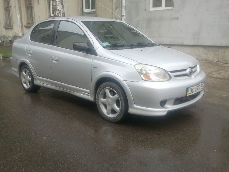 Продам Toyota Yaris, 2004