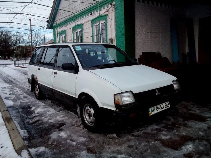 Продам Mitsubishi Space Wagon, 1986