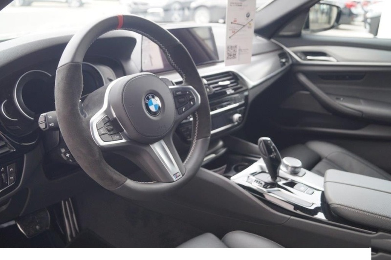 Продам BMW 5 серия 540i Steptronic (340 л.с.), 2018