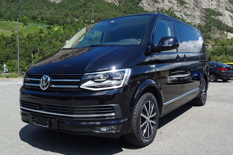 Multivan 2.5. VW Multivan 2015. Мультивэн 2015 вес. Фольксваген 15000. Фольксваген Мультивен коричневый.