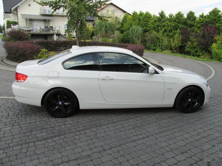 Продам BMW 3 серия, 2011