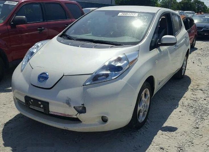Продам Nissan Leaf, 2011