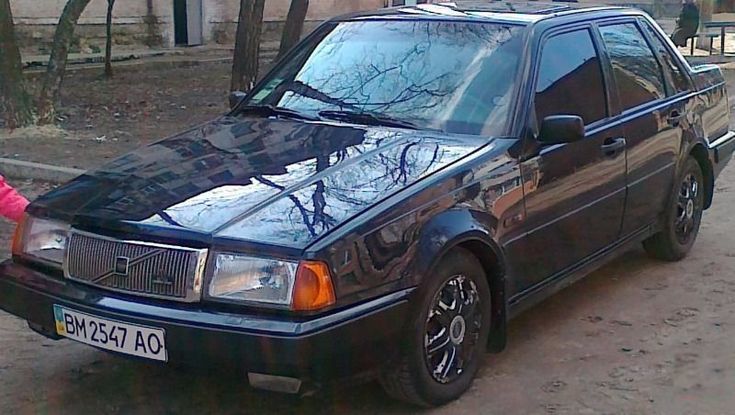 Продам Volvo 460, 1992