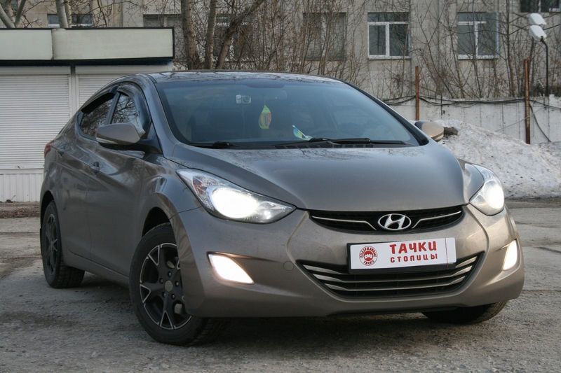 Продам Hyundai Elantra 1.8 AT (150 л.с.), 2013
