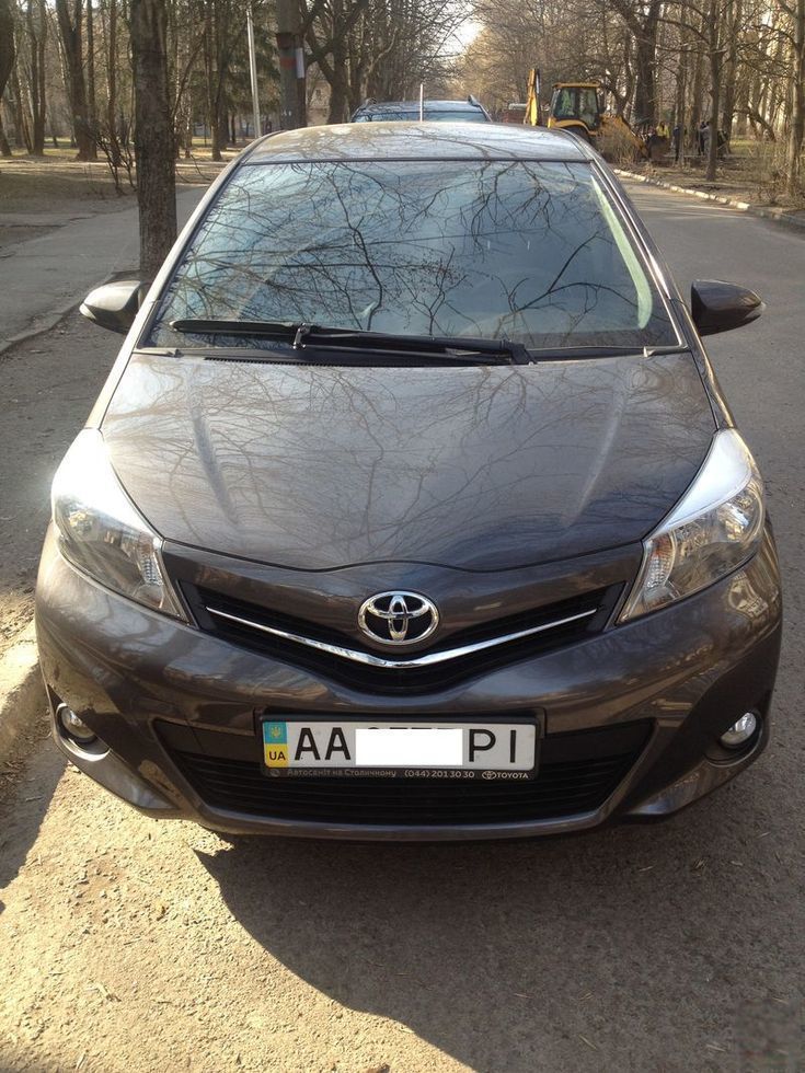 Продам Toyota Yaris, 2013