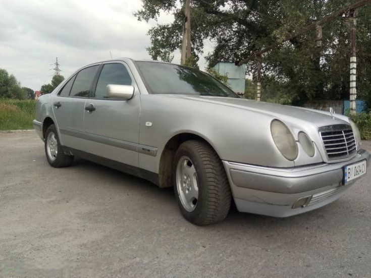Продам Mercedes-Benz E-Класс, 1999