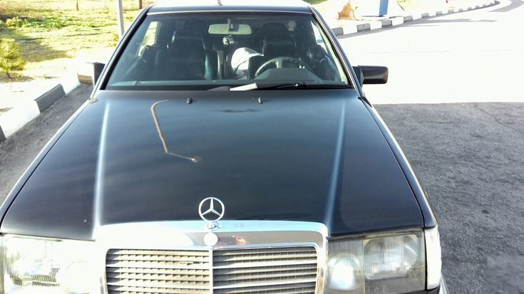 Продам Mercedes-Benz E-Класс, 1992