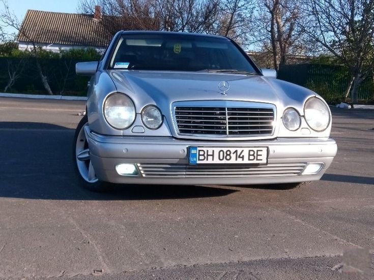 Продам Mercedes-Benz E-Класс, 1999