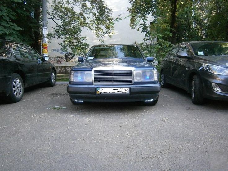 Продам Mercedes-Benz E-Класс, 1990