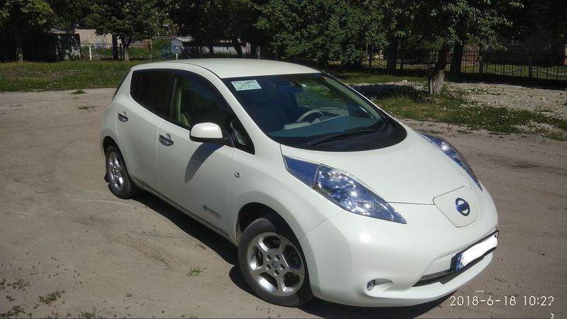Продам Nissan Leaf 90 kW (110 л.с.), 2012