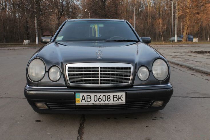 Продам Mercedes-Benz E-Класс, 1997