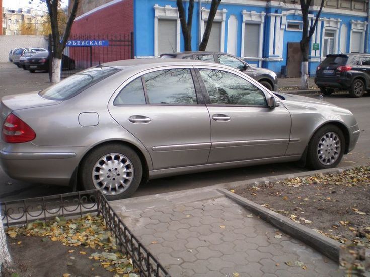 Продам Mercedes-Benz E-Класс, 2004