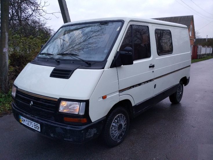 Купить Renault Trafic Б У