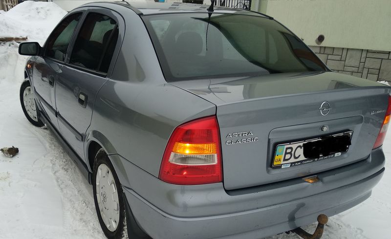 Продам Opel Astra 1.6 MT (101 л.с.), 2005