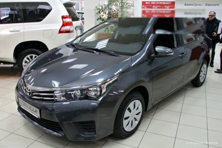 Продам Toyota Corolla 1.6 MT (122 л.с.), 2015