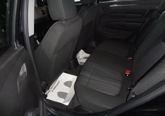 Продам Chevrolet Aveo 1.6 MT (115 л.с.), 2015