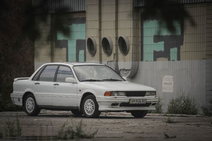 Продам Mitsubishi Galant, 1988