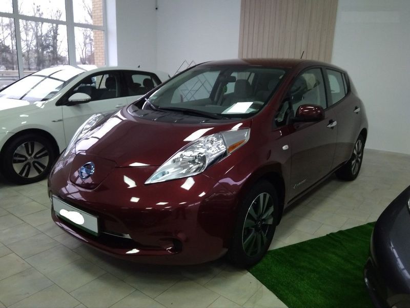 Продам Nissan Leaf 90 kW (110 л.с.), 2017