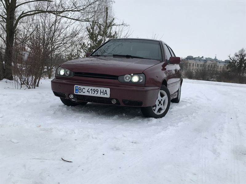 Продам Volkswagen Golf 1.8 MT (90 л.с.), 1995
