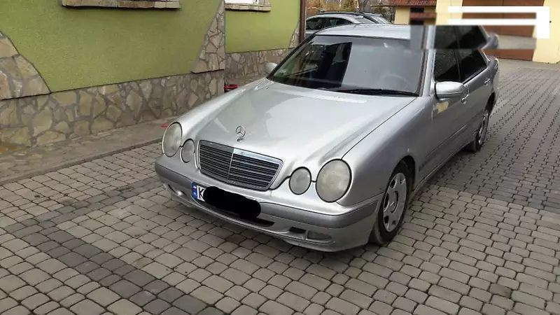 Продам Mercedes-Benz E-Класс E 220 CDI 5G-Tronic (143 л.с.), 1999