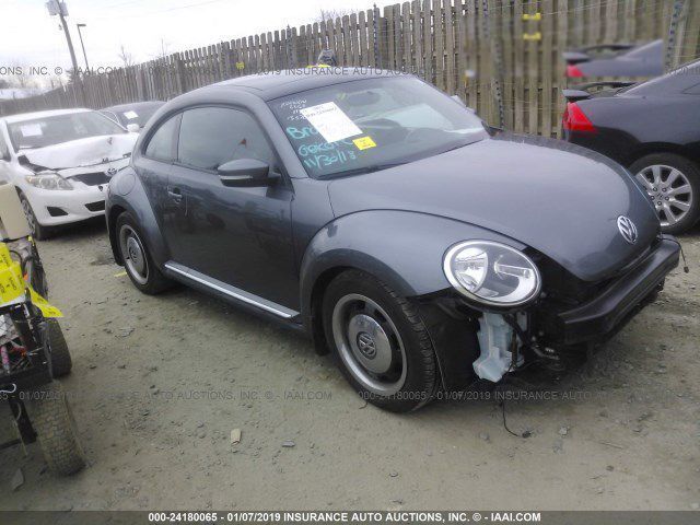 Продам Volkswagen Beetle, 2012