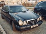 Mercedes-Benz E-Класс 1996 с пробегом 290 тыс.км. 2.3 л. в Киеве на Autos.ua