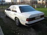 Mercedes-Benz E-Класс 1987 с пробегом 330 тыс.км. 2 л. в Львове на Autos.ua