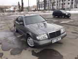 Mercedes-Benz E-Класс 1993 з пробігом 386 тис.км. 3.199 л. в Киеве на Autos.ua