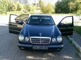 Mercedes-Benz E-Класс 1999 з пробігом 257 тис.км. 3.199 л. в Киеве на Autos.ua