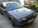 Opel Vectra 1993 с пробегом 320 тыс.км. 2 л. в Киеве на Autos.ua