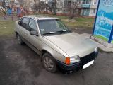 Opel Kadett 1988 с пробегом 98 тыс.км.  л. в Покровске на Autos.ua