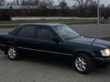 Mercedes-Benz E-Класс 1995 з пробігом 295 тис.км. 2.5 л. в Ровно на Autos.ua