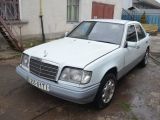 Mercedes-Benz E-Класс 1993 с пробегом 244 тыс.км. 1.997 л. в Тернополе на Autos.ua