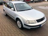 Volkswagen Passat 1998 с пробегом 198 тыс.км. 1.781 л. в Киеве на Autos.ua