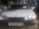 Opel Kadett 1986 с пробегом 430 тыс.км. 1.196 л. в Ровно на Autos.ua