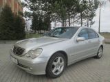 Mercedes-Benz C-Класс 2002 с пробегом 220 тыс.км. 2.148 л. в Киеве на Autos.ua