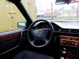 Mercedes-Benz E-Класс 1993 с пробегом 290 тыс.км.  л. в Луцке на Autos.ua