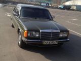 Mercedes-Benz E-Класс 1982 с пробегом 100 тыс.км. 0.24 л. в Киеве на Autos.ua