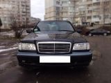 Mercedes-Benz C-Класс 1998 з пробігом 200 тис.км. 2 л. в Киеве на Autos.ua