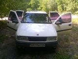 Opel vectra a 1989 с пробегом 443 тыс.км. 1.6 л. в Киеве на Autos.ua