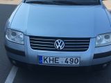 Volkswagen Passat 1.6 MT (101 л.с.) 2001 с пробегом 185 тыс.км.  л. в Киеве на Autos.ua