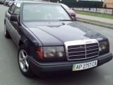 Mercedes-Benz E-Класс 1988 с пробегом 325 тыс.км. 2.3 л. в Киеве на Autos.ua