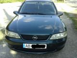 Opel Vectra 1.8 MT (116 л.с.) 1998 с пробегом 267 тыс.км.  л. в Виннице на Autos.ua
