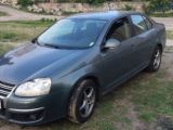 Volkswagen Jetta 2006 с пробегом 295 тыс.км. 1.6 л. в Киеве на Autos.ua
