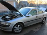 Opel Vectra B 1998 с пробегом 236 тыс.км. 1.6 л. в Киеве на Autos.ua